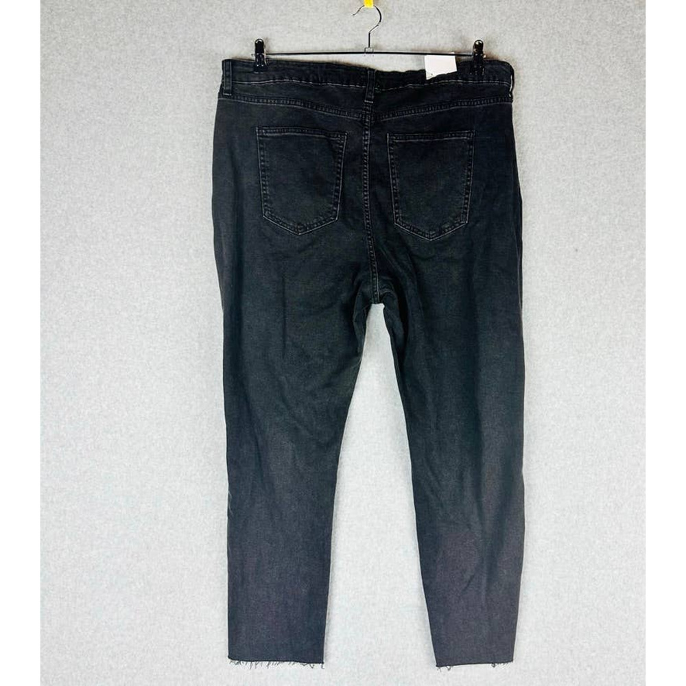 New Cotton On Womans Sz 16 Jeans Curve Taylor Mom Jean Black Distressed NWT - Picture 6 of 7